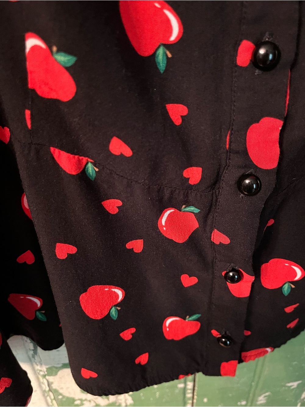 ModCloth Black Blouse with Red Apple & Heart Print Size 18 US - Picture 9 of 12